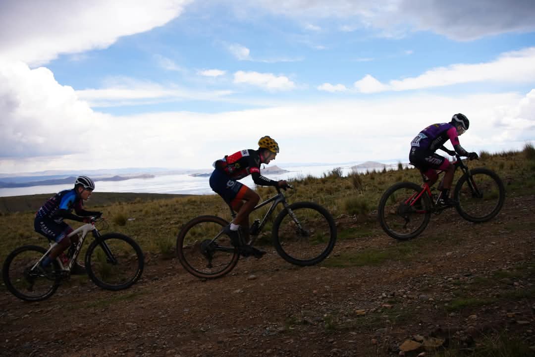 Presidente felicita a ganadores del “Biking” Tour de Verano 2024 y destaca importancia de fortalecer el turismo