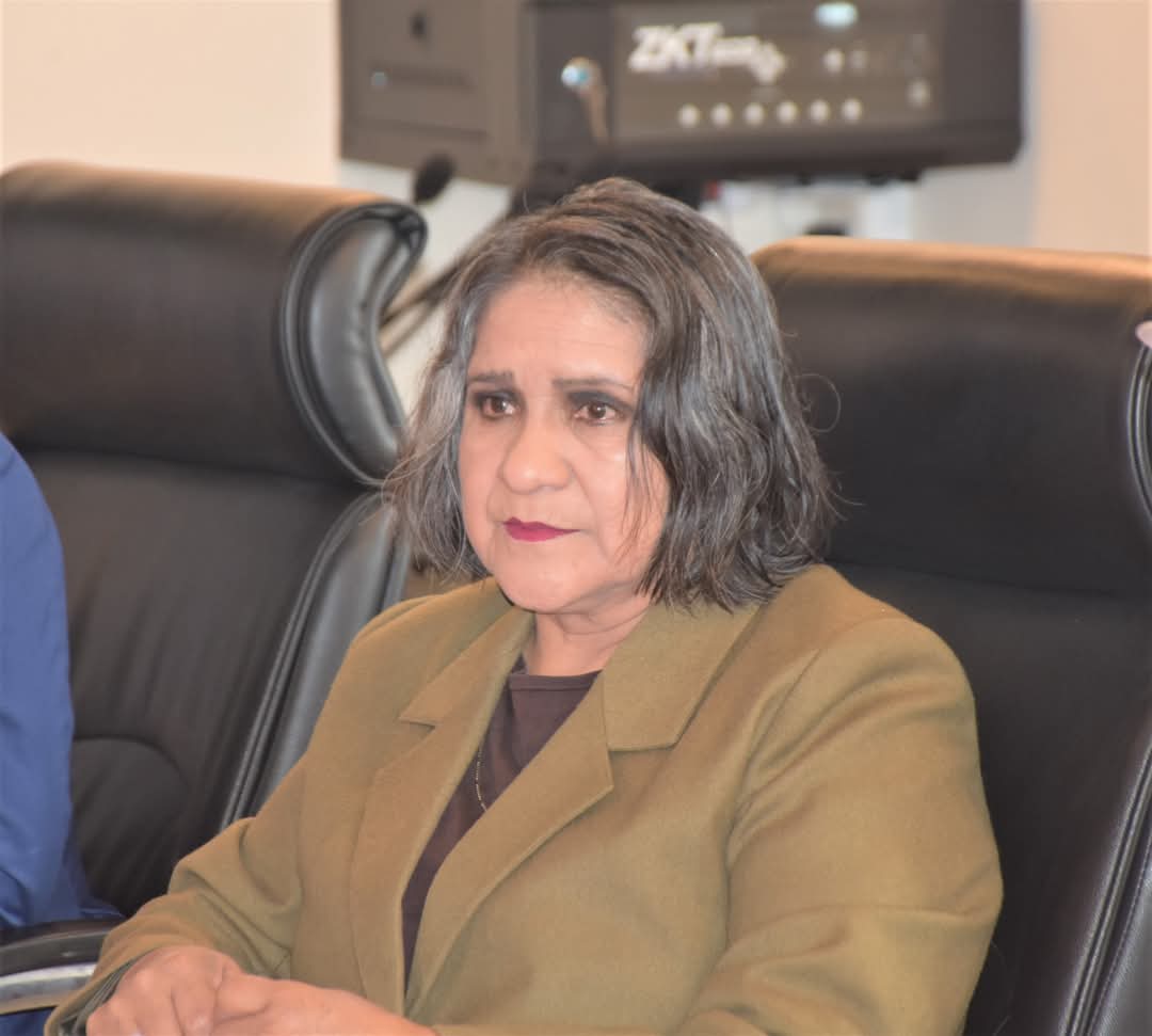 Vocal del TSE cuestiona al Legislativo por hacer shows y no cumplir con su deber