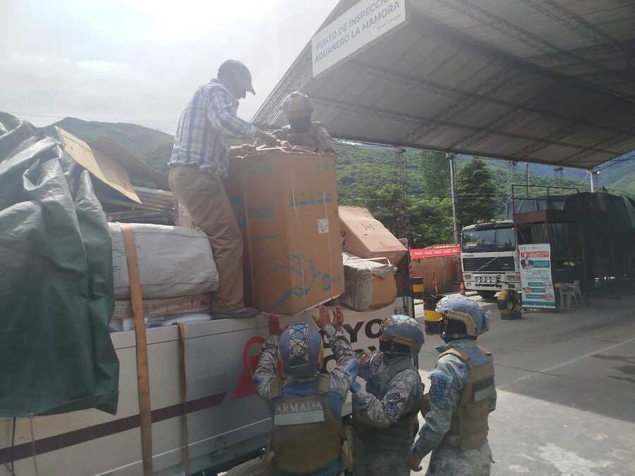 Militares refuerzan controles en Desaguadero y Bermejo, los puntos más álgidos para el contrabando a la inversa 
