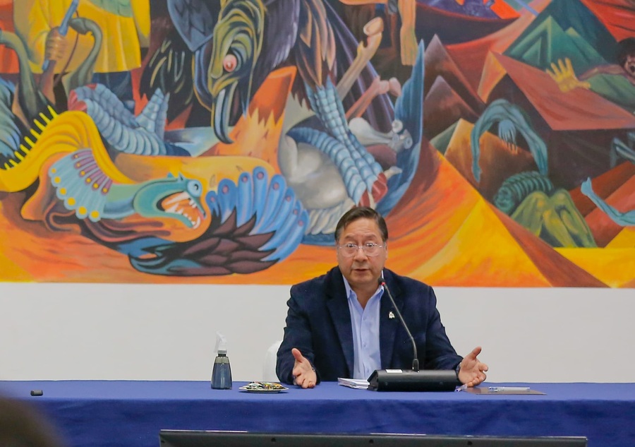 Arce denuncia ataques contra él y su familia para desgastar la imagen de su gobierno