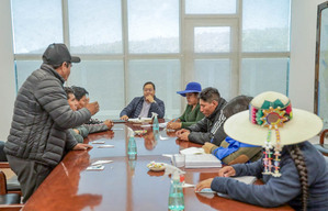 Arce y dirigentes sociales de Cochabamba acuerdan trabajar en proyectos de desarrollo productivo