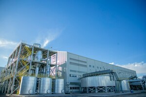 Arce asegura que Bolivia se abre paso a la industrialización pese al contexto externo y ataques internos