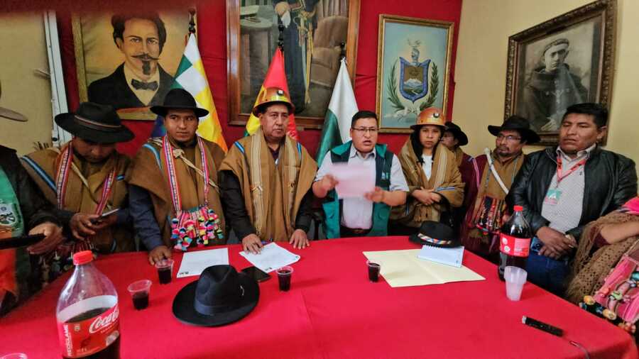 Suscriben acta de garantías para que Asiento Fiscal reanude funciones en Sorata