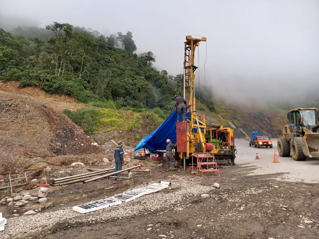 Sinohydro concluye limpieza y acelera estudios para evitar nuevos derrumbes en El Sillar