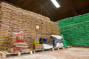 Envían a Tipuani personal de rescate, médicos y más de 13 toneladas de ayuda humanitaria para unas 400 familias