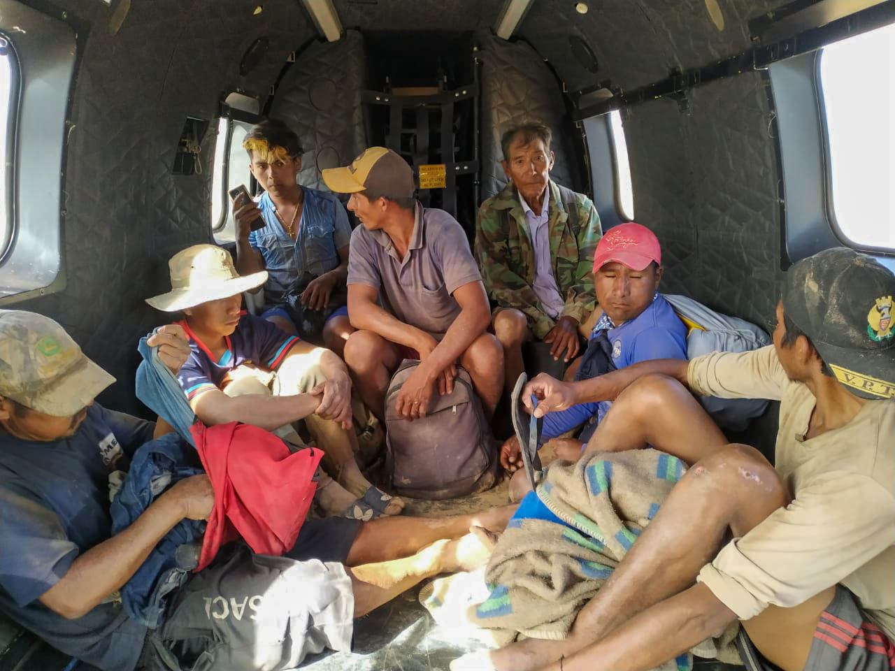 Defensa Civil rescata a 21 personas atrapadas en islotes por la crecida del río Piraí en Santa Cruz