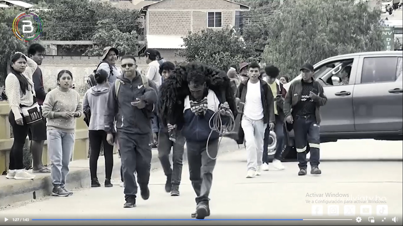 En Parotani “evistas” agreden a policías con cachorros de dinamita