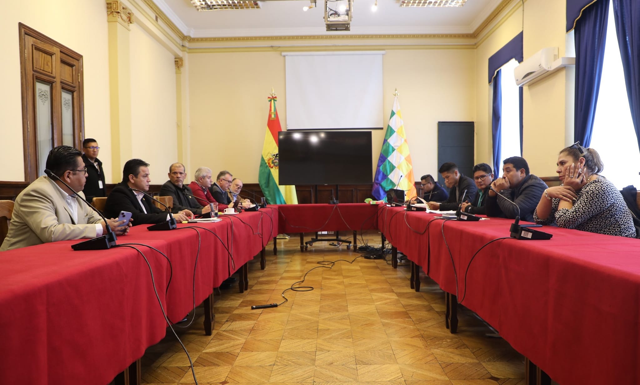 Comisión Bicamaral llega a acuerdos para las judiciales y deja dos puntos clave al diálogo con el vicepresidente