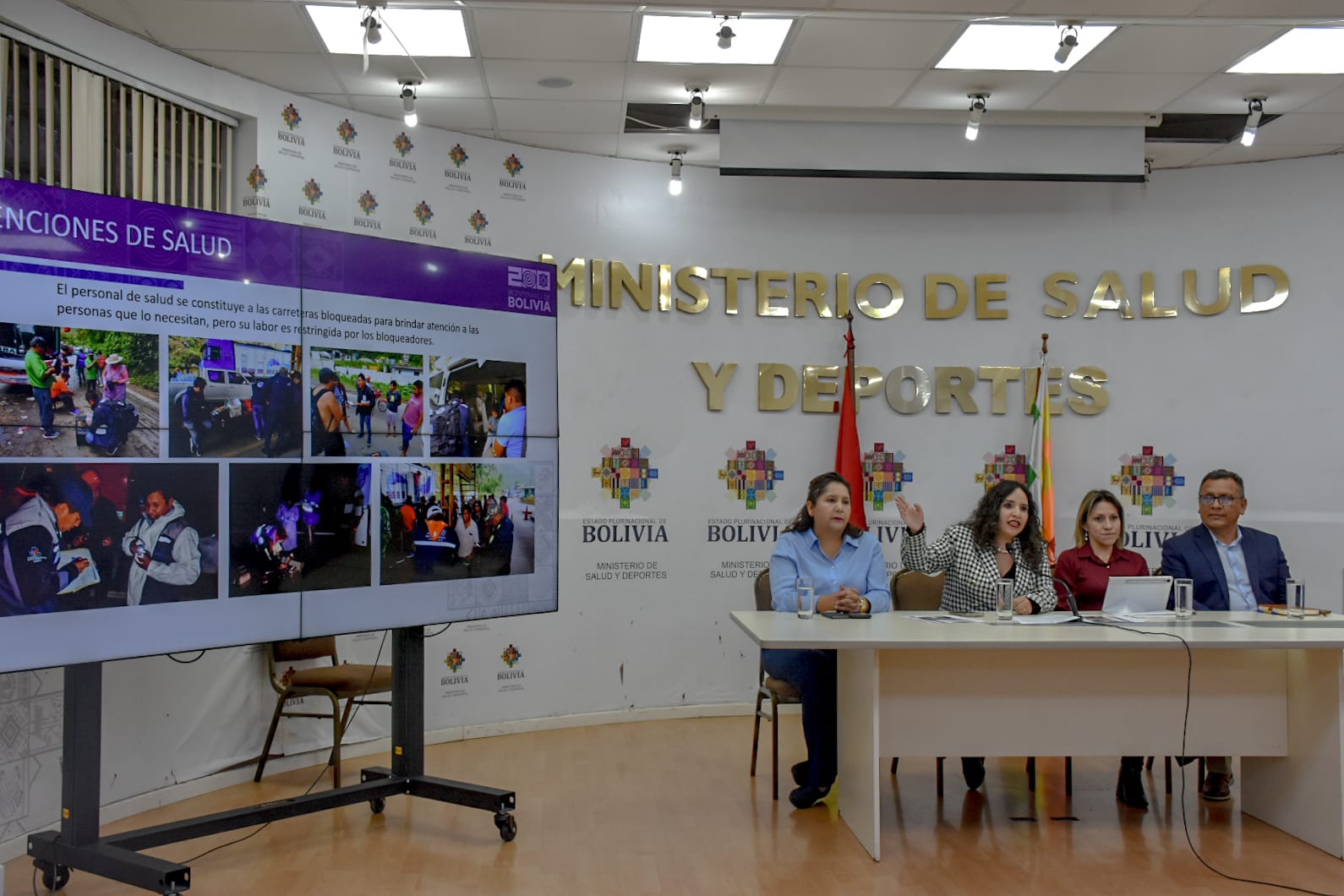 Gobierno denuncia agresiones a personal de salud en carreteras bloqueadas 