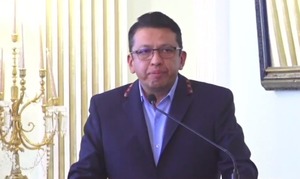 Huascar Ajata es posesionado como Viceministro de Comercio Exterior, Blanco se va a la Aladi