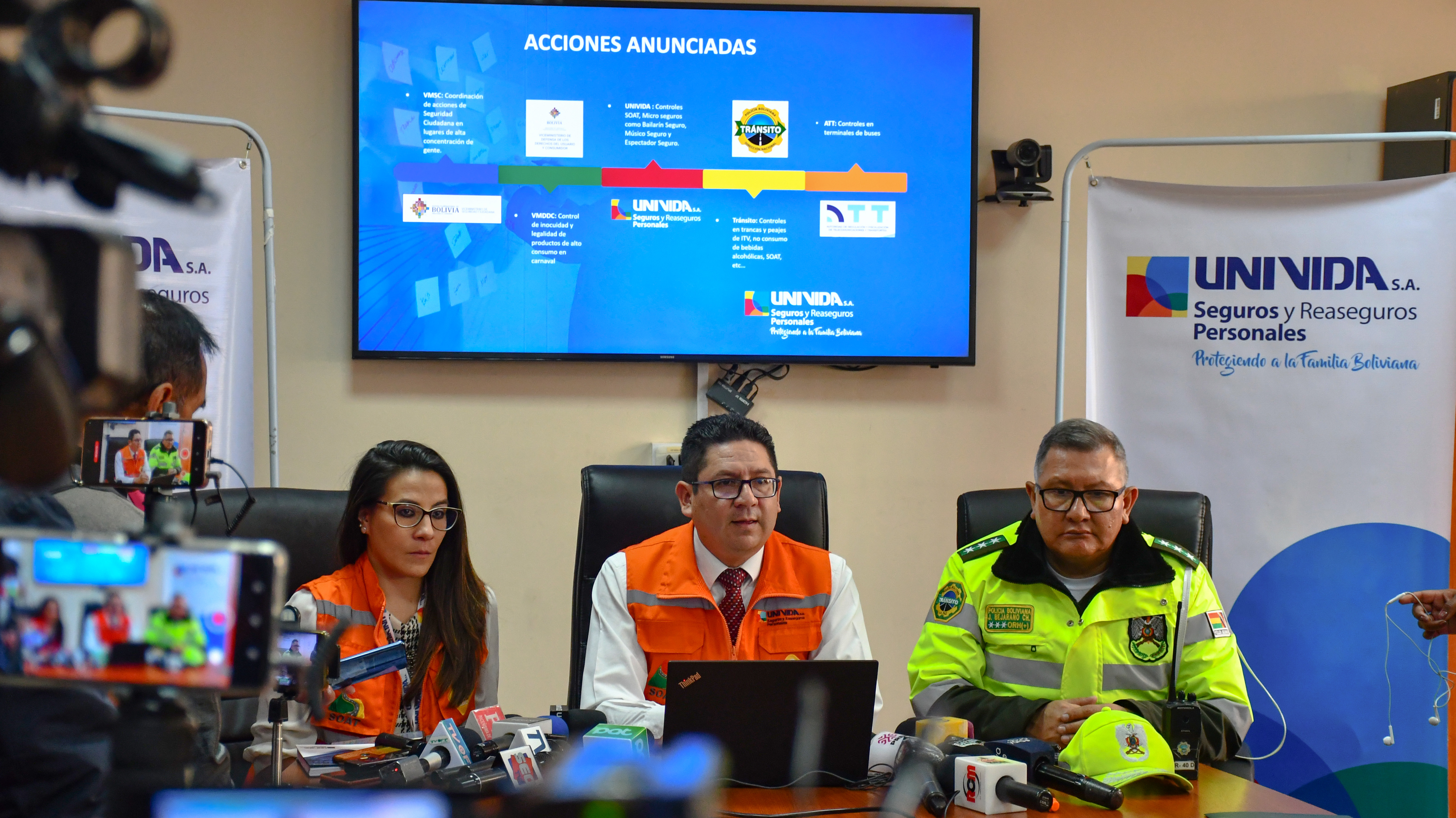 Univida ofrece seguros desde Bs 4 a espectadores de entradas y corsos en Carnaval