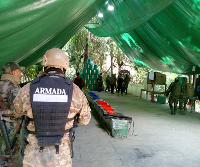 Destruyen una pista clandestina y un laboratorio de cristalización de clorhidrato de cocaína entre Cochabamba y Beni