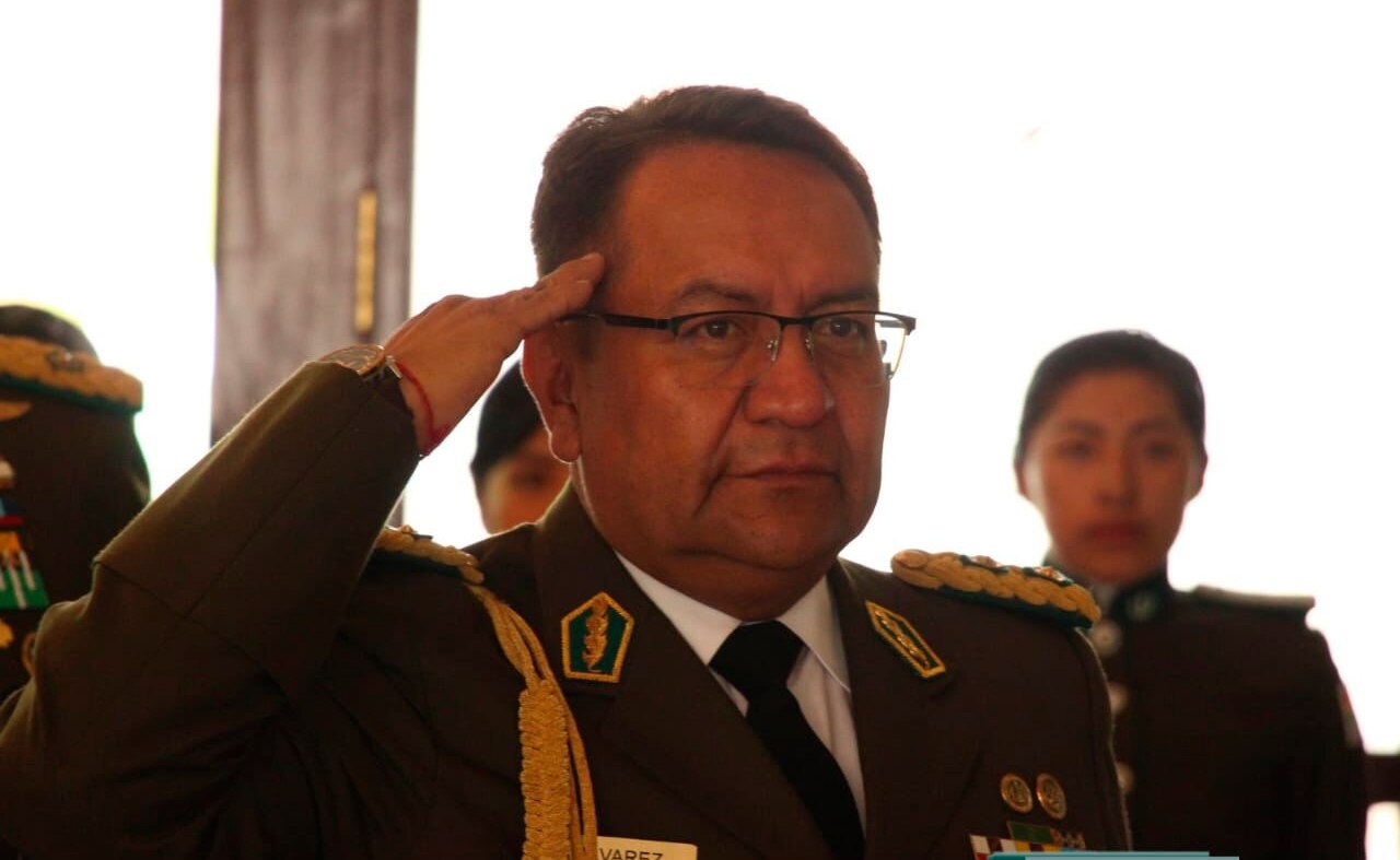 Comandante de la Policía advierte que freno a ascensos en el Senado “acumula” coroneles e impide nuevos destinos