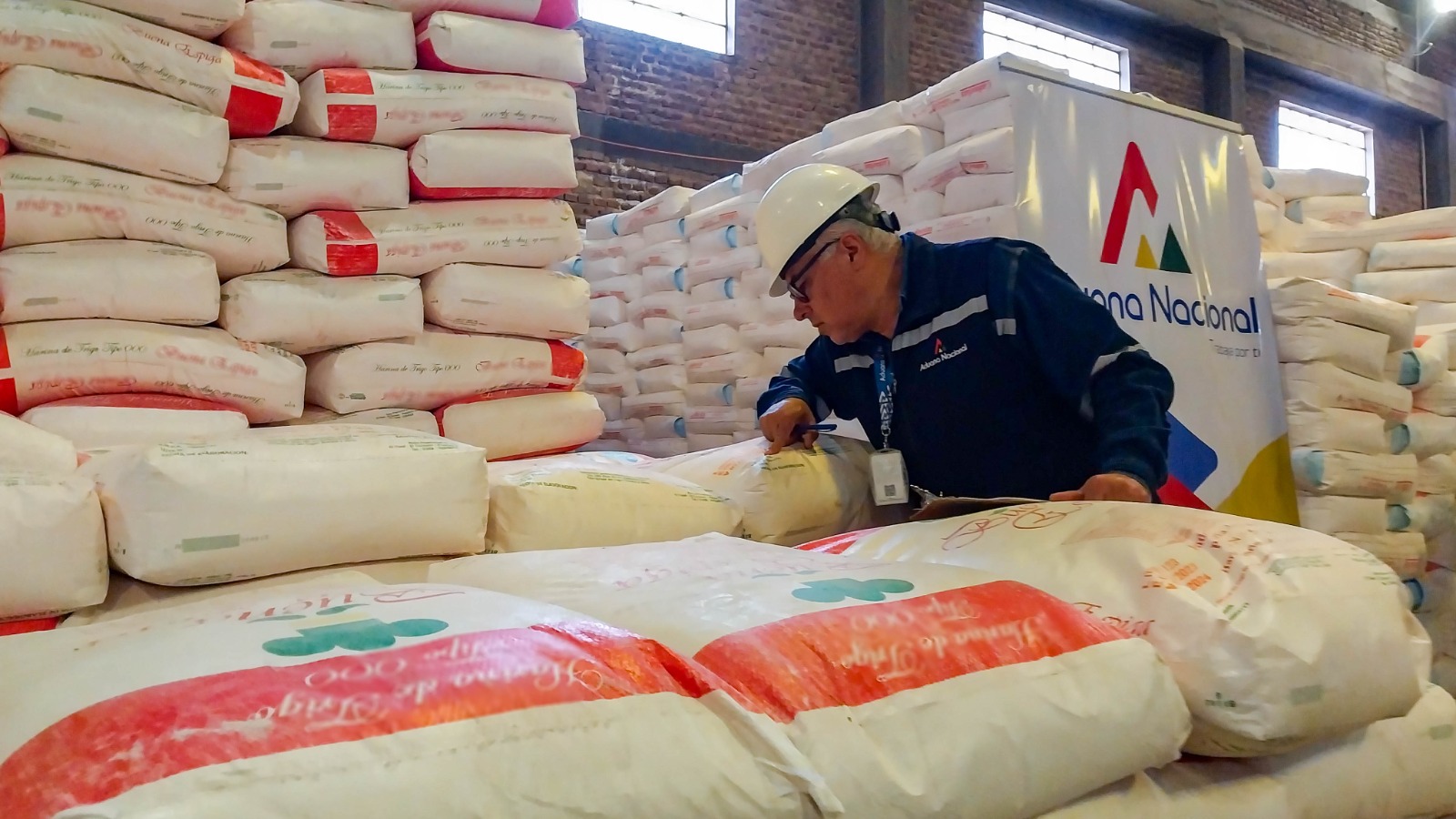 La Aduana comisa en Villazón 120 toneladas de mercancía ilegal procedente de Argentina