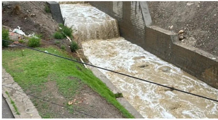 Activan alerta roja hasta el viernes por inminentes desbordes de ríos en La Paz y Cochabamba
