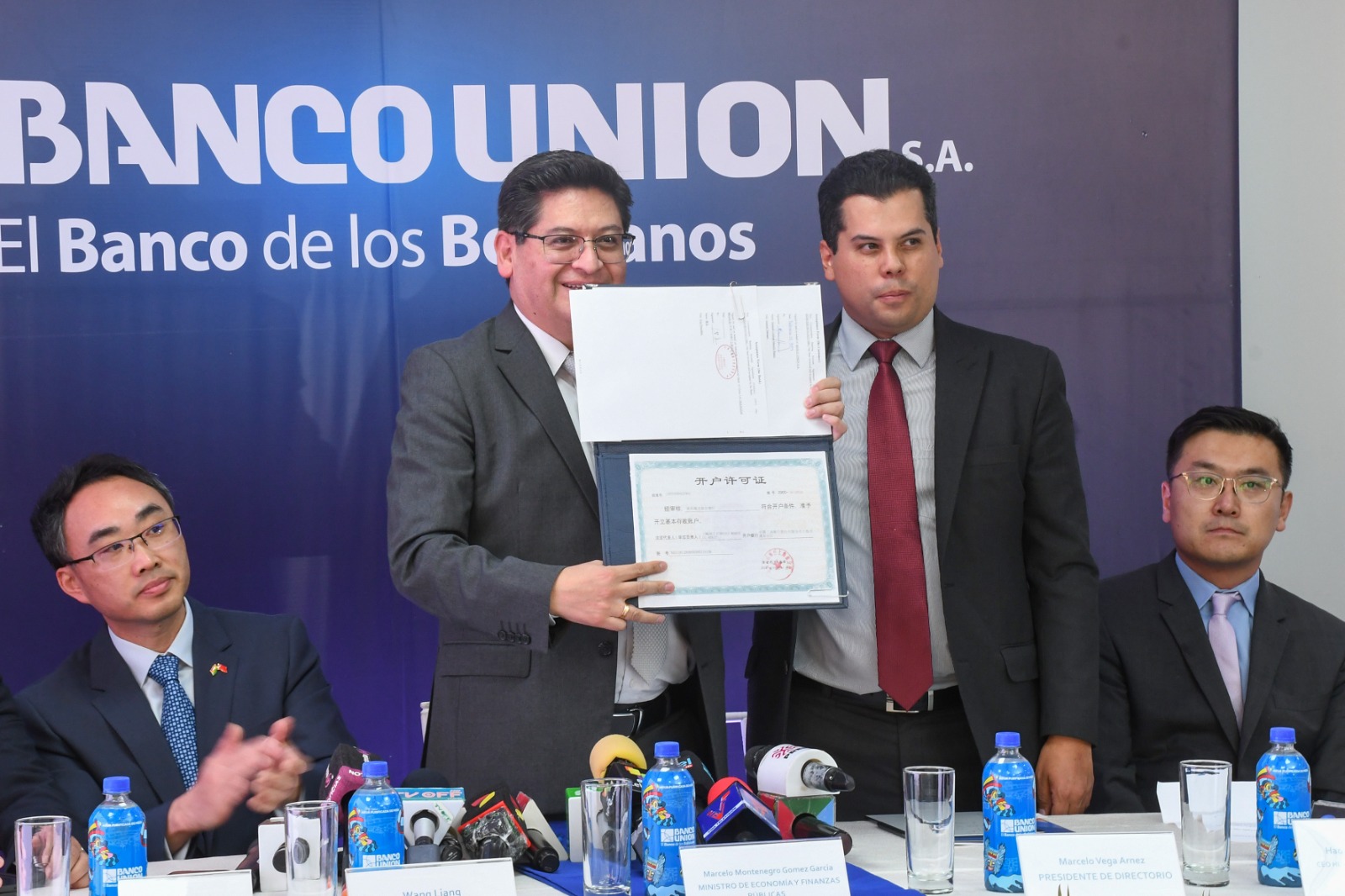 Banco Unión abre primera corresponsalía con el Banco de China que posibilita transacciones directas en yuanes