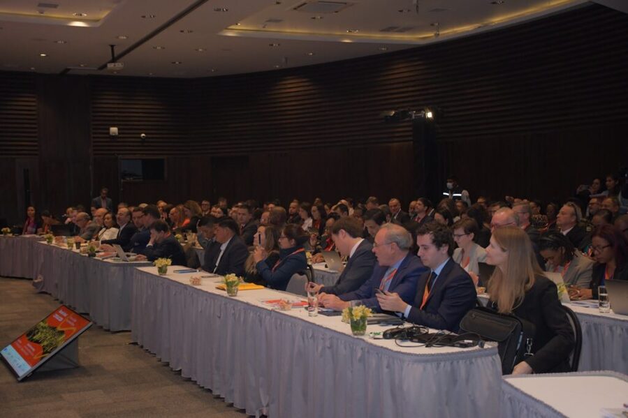 Bolivia plantea en foro bi-regional la cooperación multidimensional no condicionada y el análisis de la demanda de droga en Europa