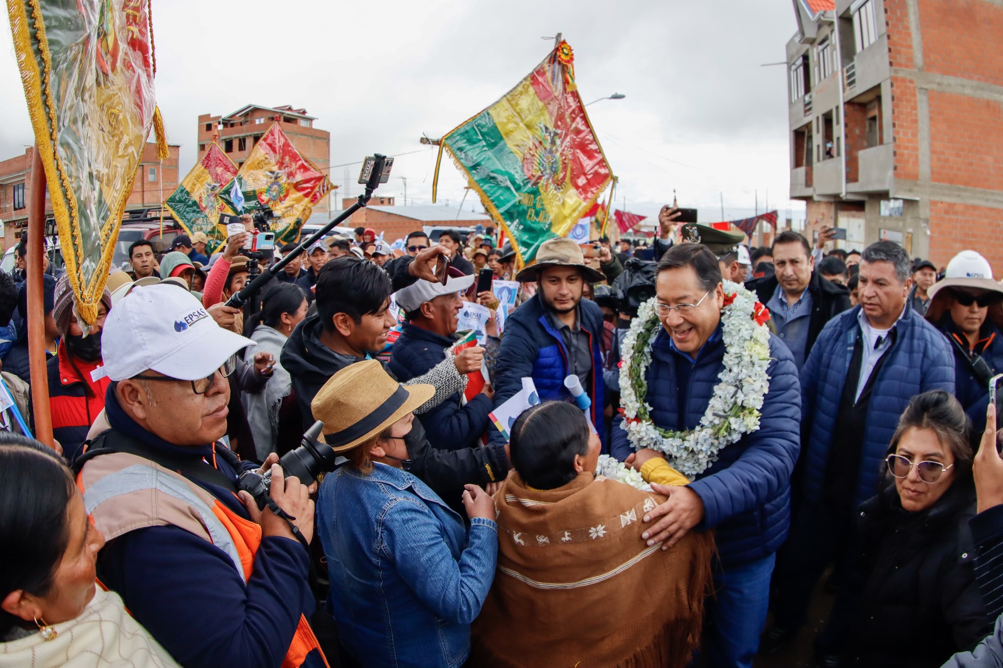 Arce denuncia boicot a la economía popular y advierte que el pueblo juzgará a quienes frenan el desarrollo