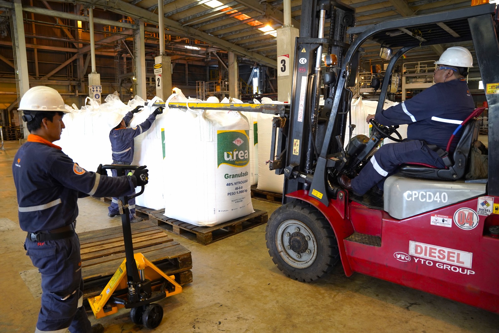 Bolivia produce 347.300 toneladas de urea y se mantiene como vital proveedor en la región 