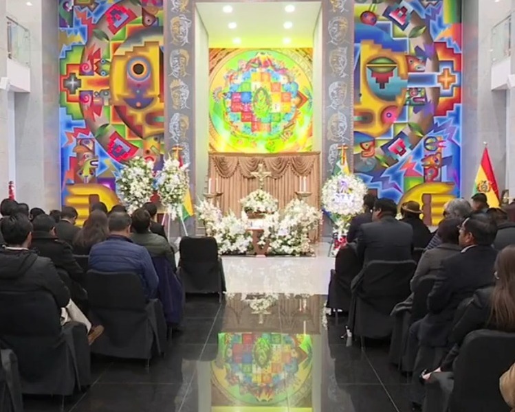 Velan los restos del viceministro Israel Ticona en la Casa Grande del Pueblo