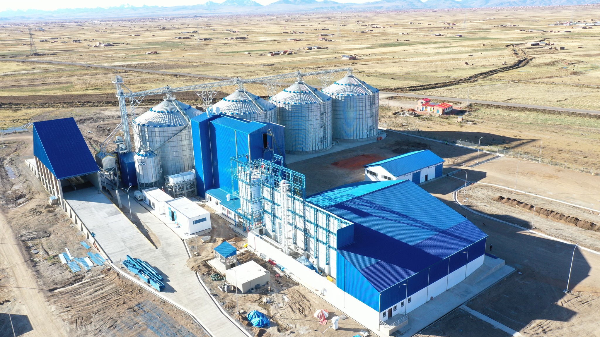 Viceministro destaca que Bolivia tiene materia prima necesaria para ser “altamente industrializada”