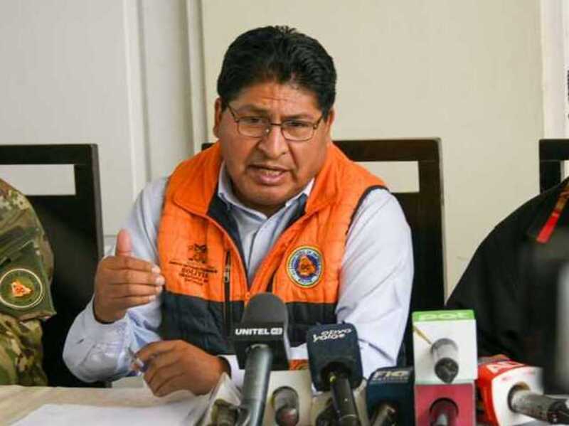 Calvimontes pide a alcaldes priorizar obras para garantizar agua ante crisis hídrica en algunas regiones 