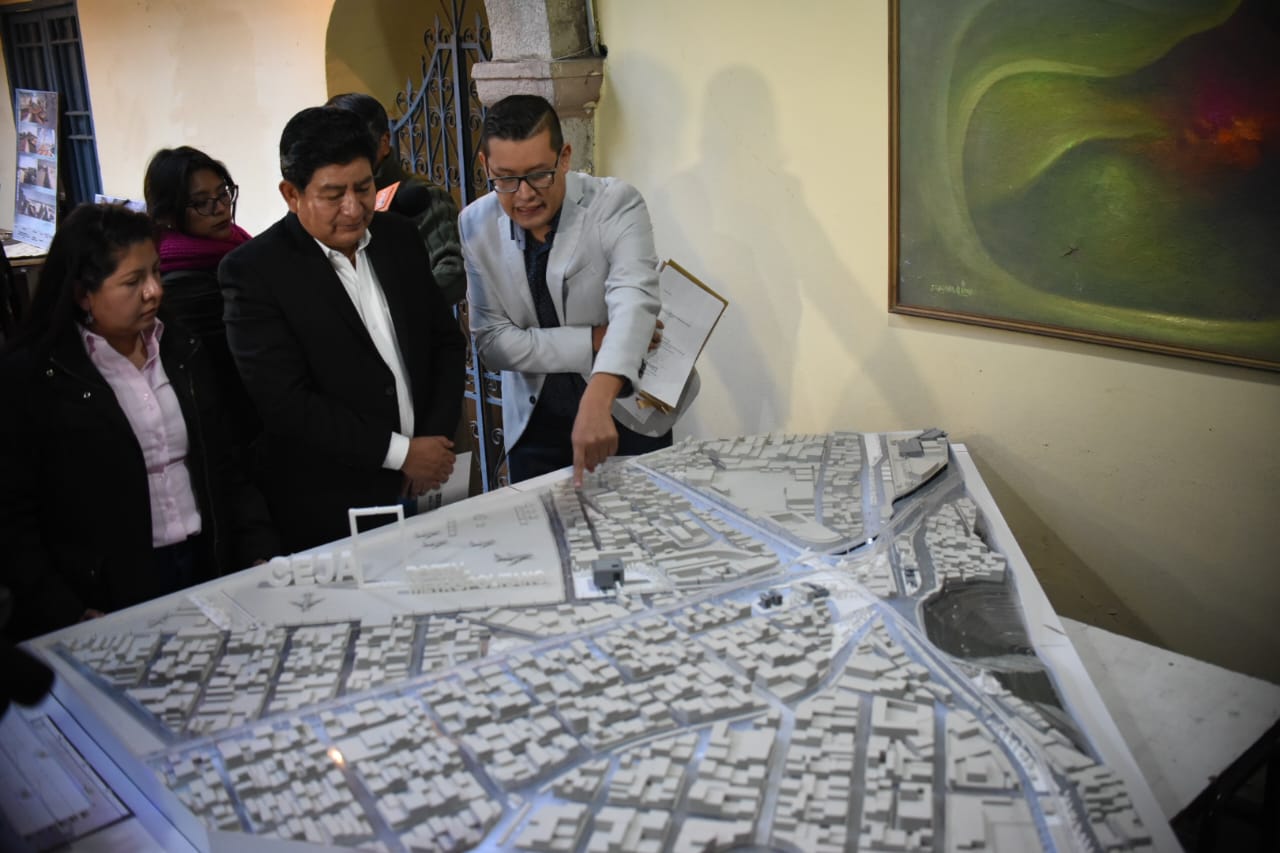 Eligen a los mejores tres proyectos que plantean solución al caótico tráfico vehicular en la Ceja de El Alto