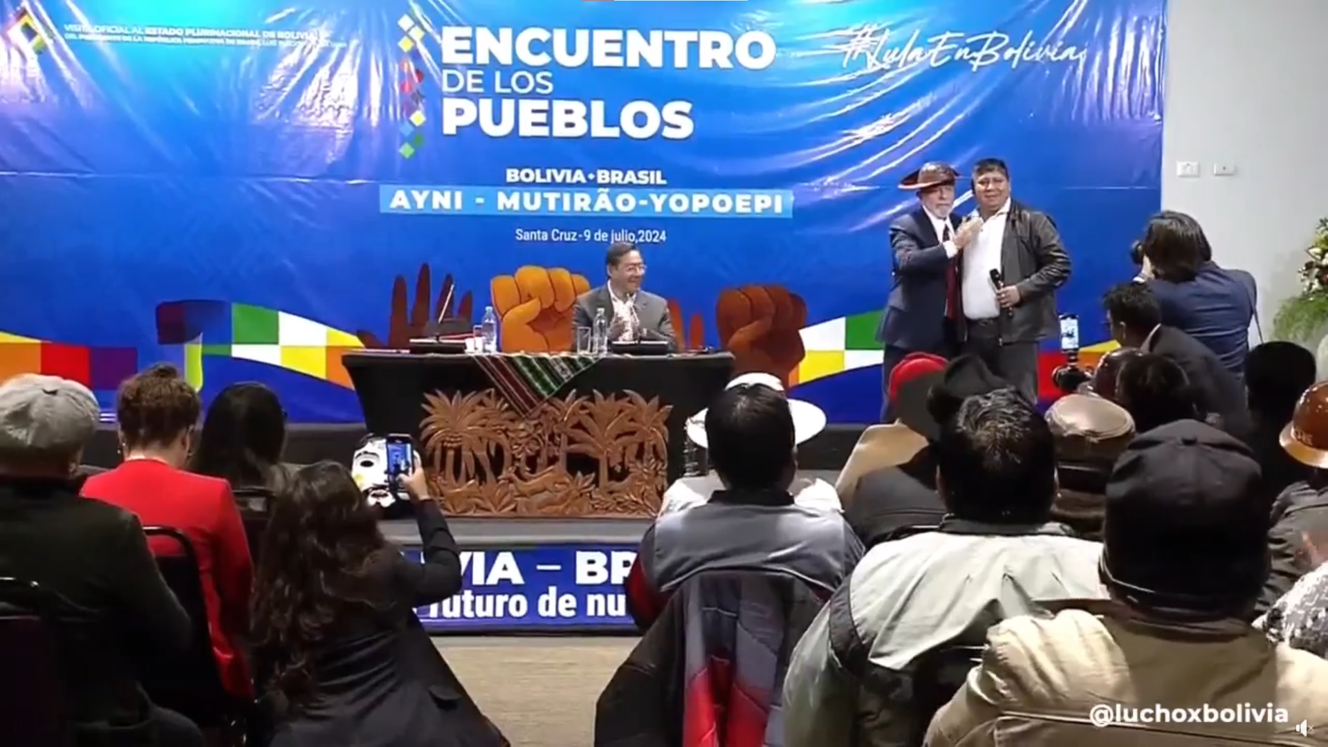 Lula aboga por la unidad y recuerda que rechazó un tercer mandato por el pueblo en cita con organizaciones sociales