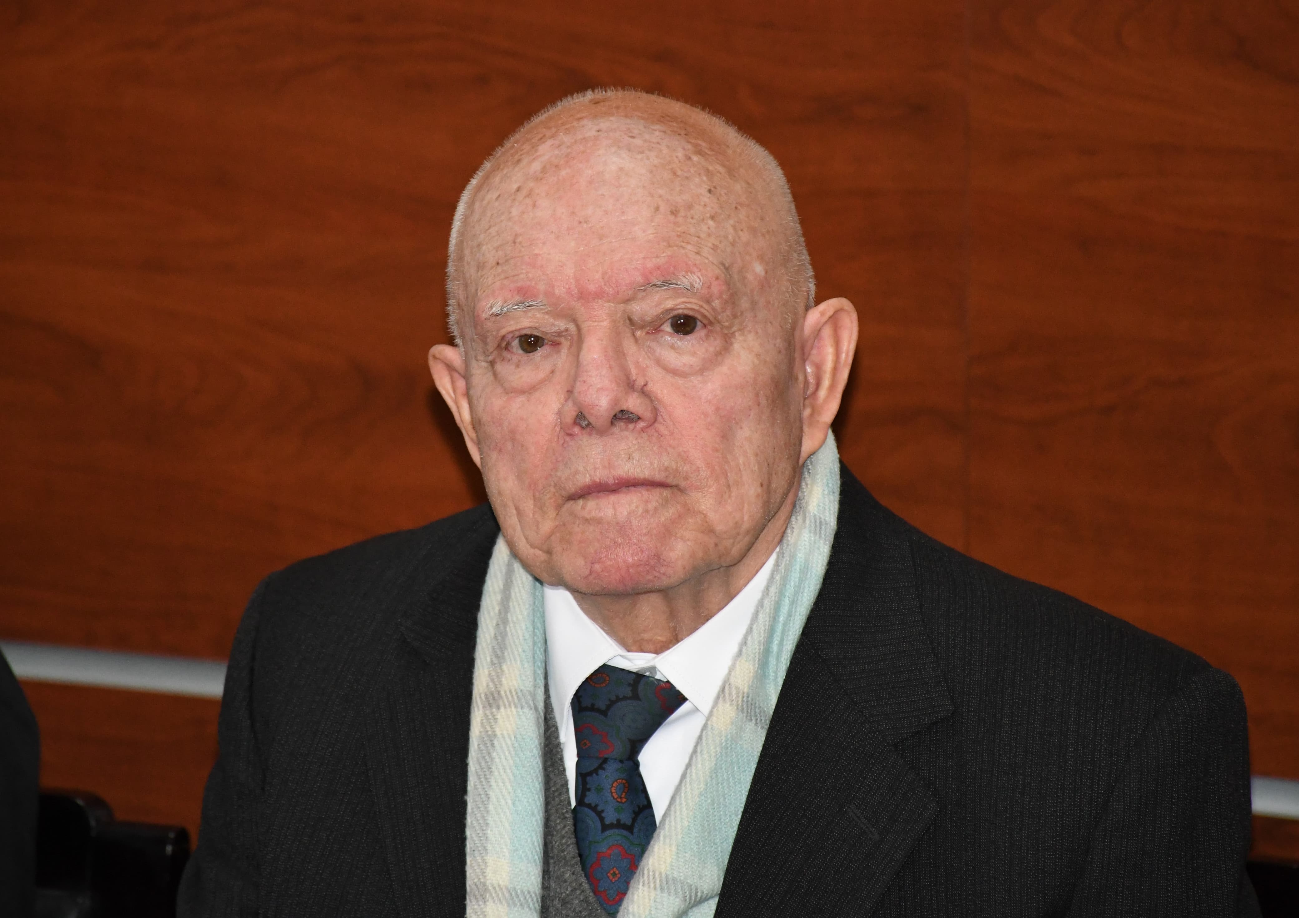 El presidente del TSE, Oscar Hassenteufel, en conferencia de prensa. Foto: Jorge Mamani.