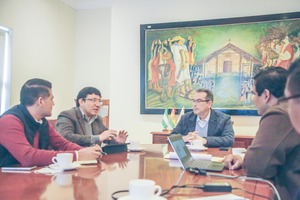 En Santa Cruz coordinan trabajo para llevar energía y luz eléctrica a más de 12.000 hogares rurales