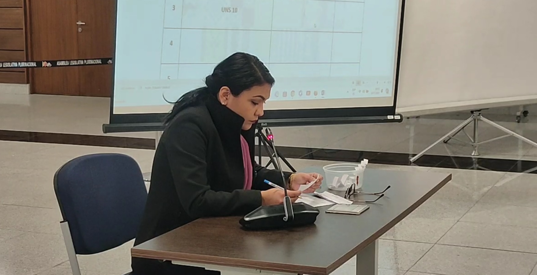 Con demora y desorganización empiezan las pruebas orales a los candidatos judiciales