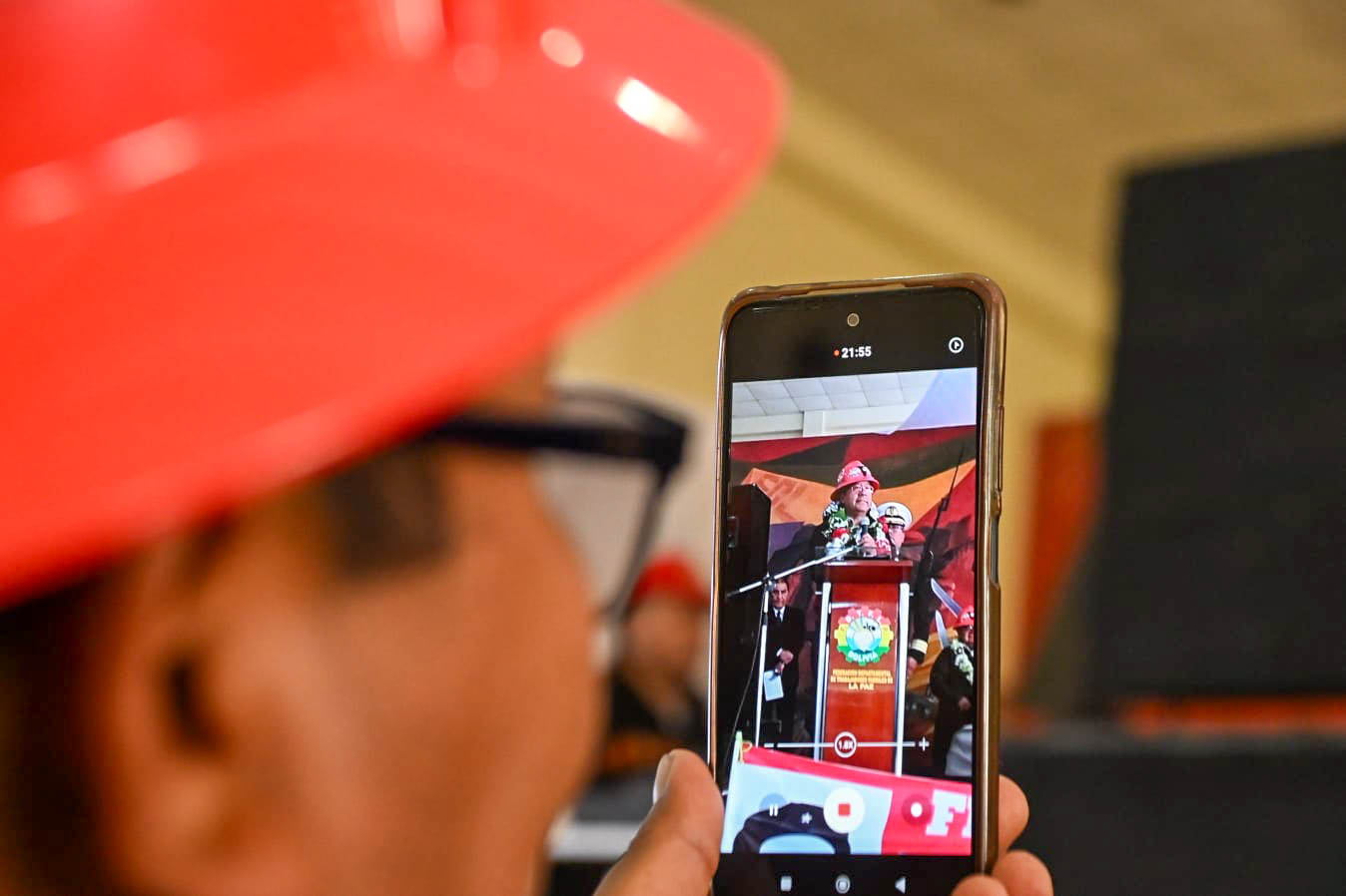 Arce afirma que quienes se aplazaron en el manejo económico cuestionan al Gobierno