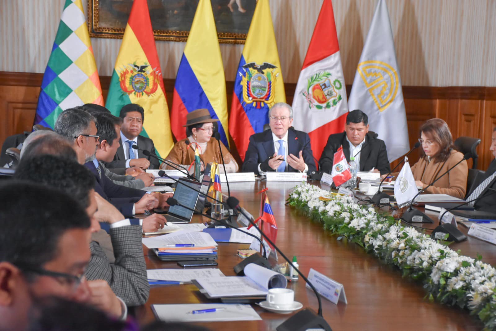 Bolivia, Perú, Ecuador y Colombia perfilan intercambio de información en tiempo real para combatir ilícitos