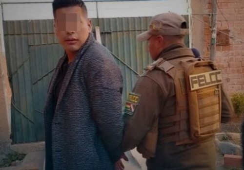 Policía aprehende a tiktoker denunciado por incitación al racismo y discriminación