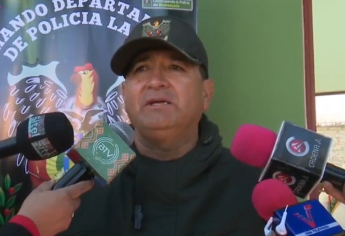 Bomberos sofocan incendio en una barraca en la zona Mercedario de El Alto 