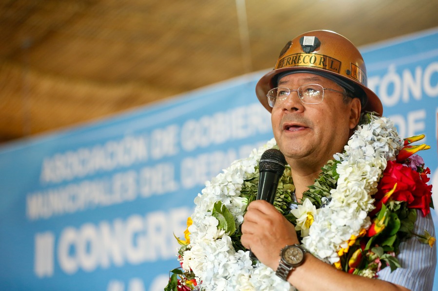 Arce anuncia el lanzamiento de programa de puentes para potencializar el norte paceño 