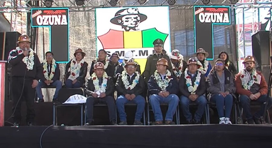 Presidente alerta de intereses nacionales y extranjeros que se oponen a la industrialización y al desarrollo del país