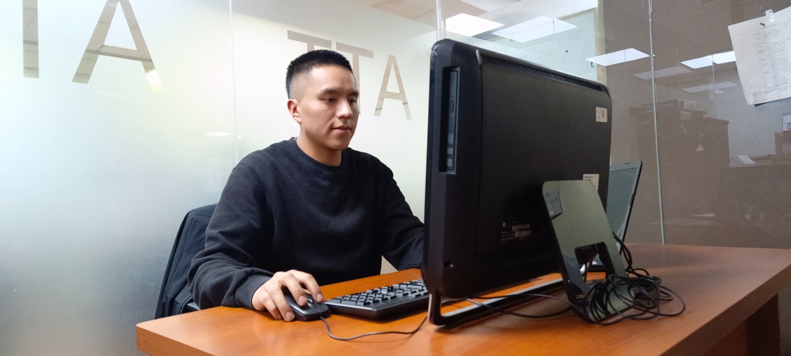 ATT promueve la formación profesional de la juventud con la segunda edición de la Hackathon Code