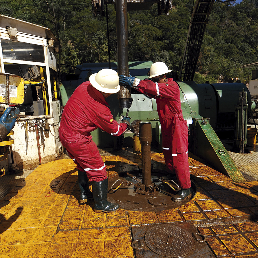 YPFB ofrece curso sobre control de pozos para universitarios y profesionales de Bermejo