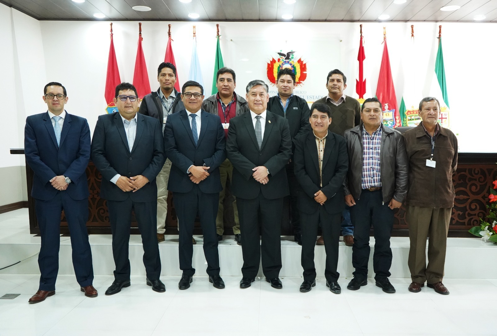 Fiscalía, gobernación y alcaldías de Chuquisaca firman convenios para fortalecer la seguridad ciudadana