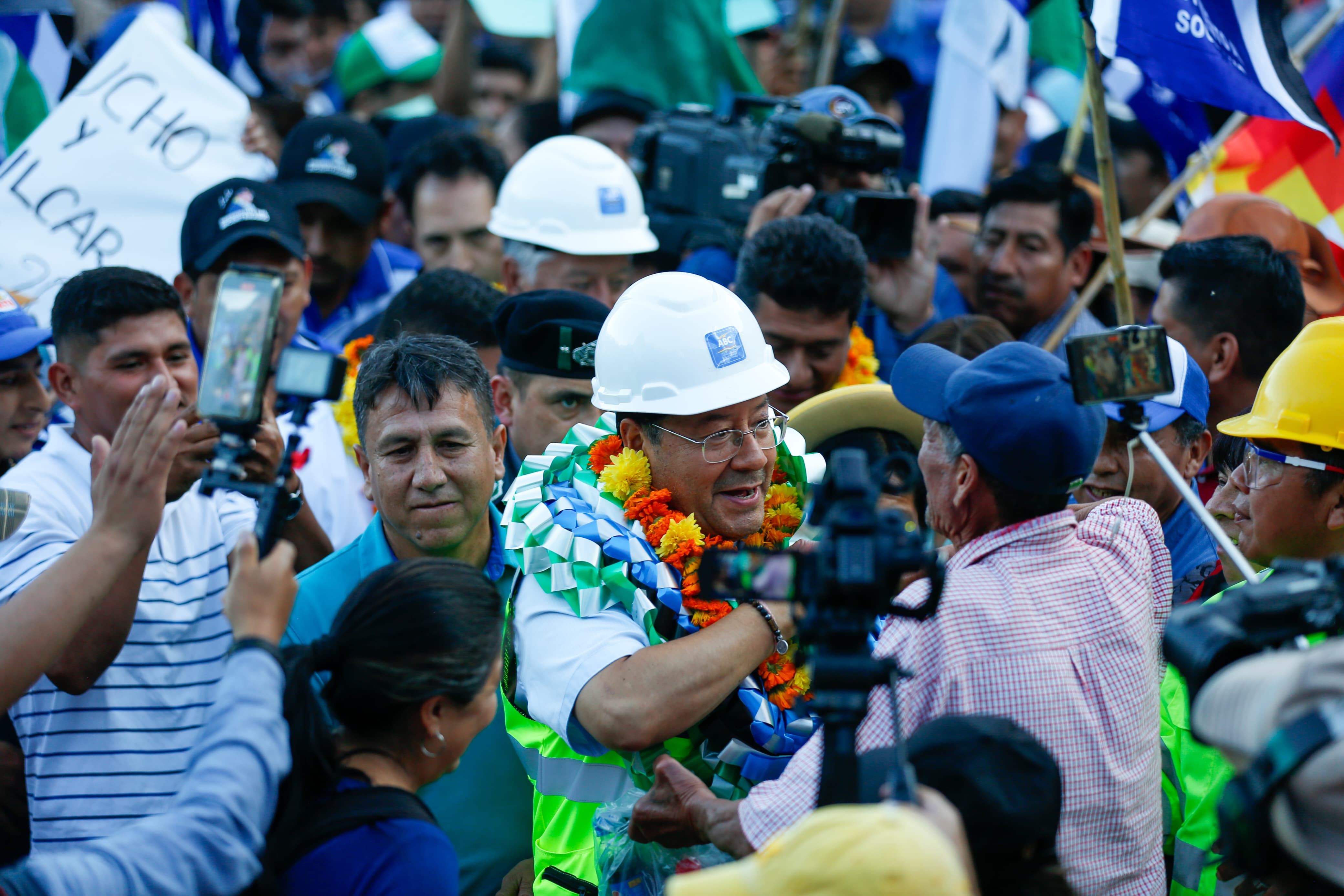 Arce llama a respetar el voto popular y no equivocarse ante amenazas de medidas de presión