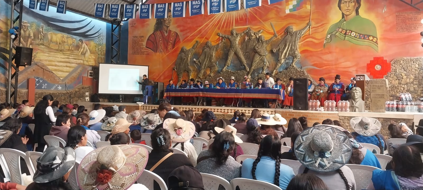 Congreso de Bartolinas reafirma respaldado al presidente Arce y defensa de la democracia