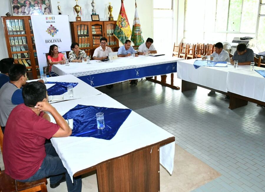 Educación evalúa acciones en Cobija para garantizar el retorno a las labores escolares 