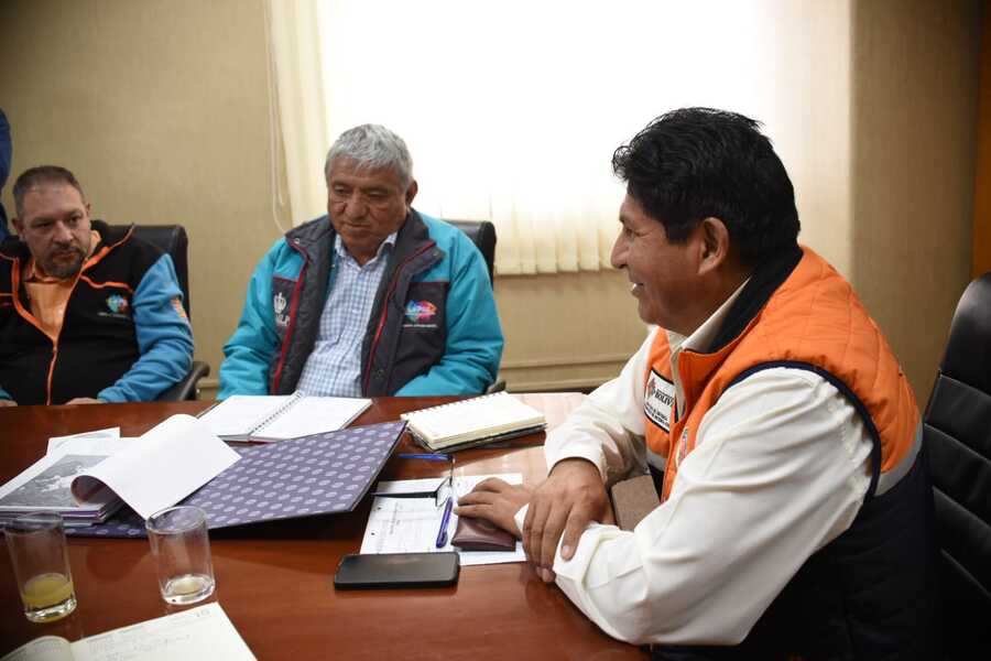 Arias pide disculpas a las FFAA por haber rechazado su ayuda durante la caída de un talud el 16 de febrero