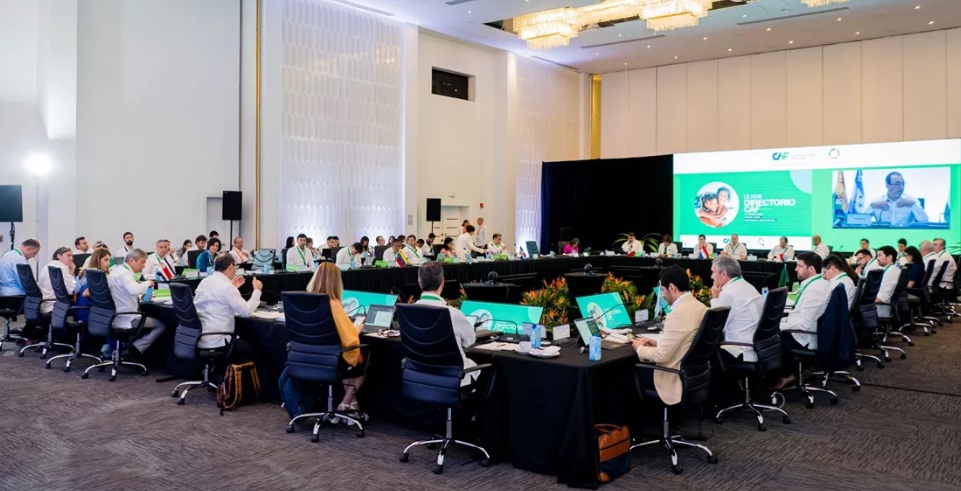 CAF aprueba crédito por $us 240 millones para mejorar la seguridad hídrica de 15.000 familias en Bolivia