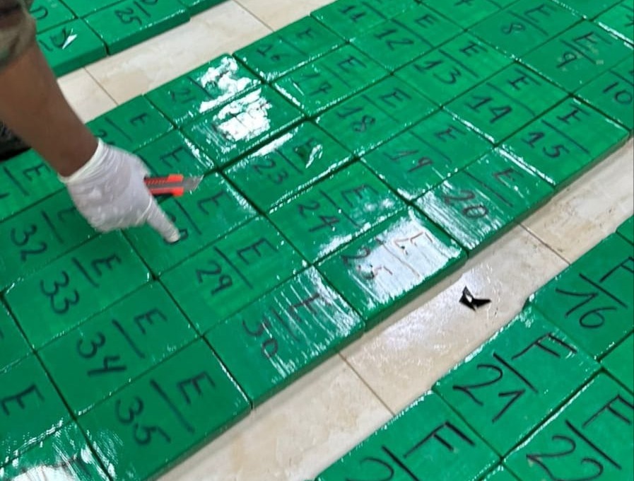 Fiscalía activa investigación tras hallazgo de más de 414 kilos de cocaína en Beni 