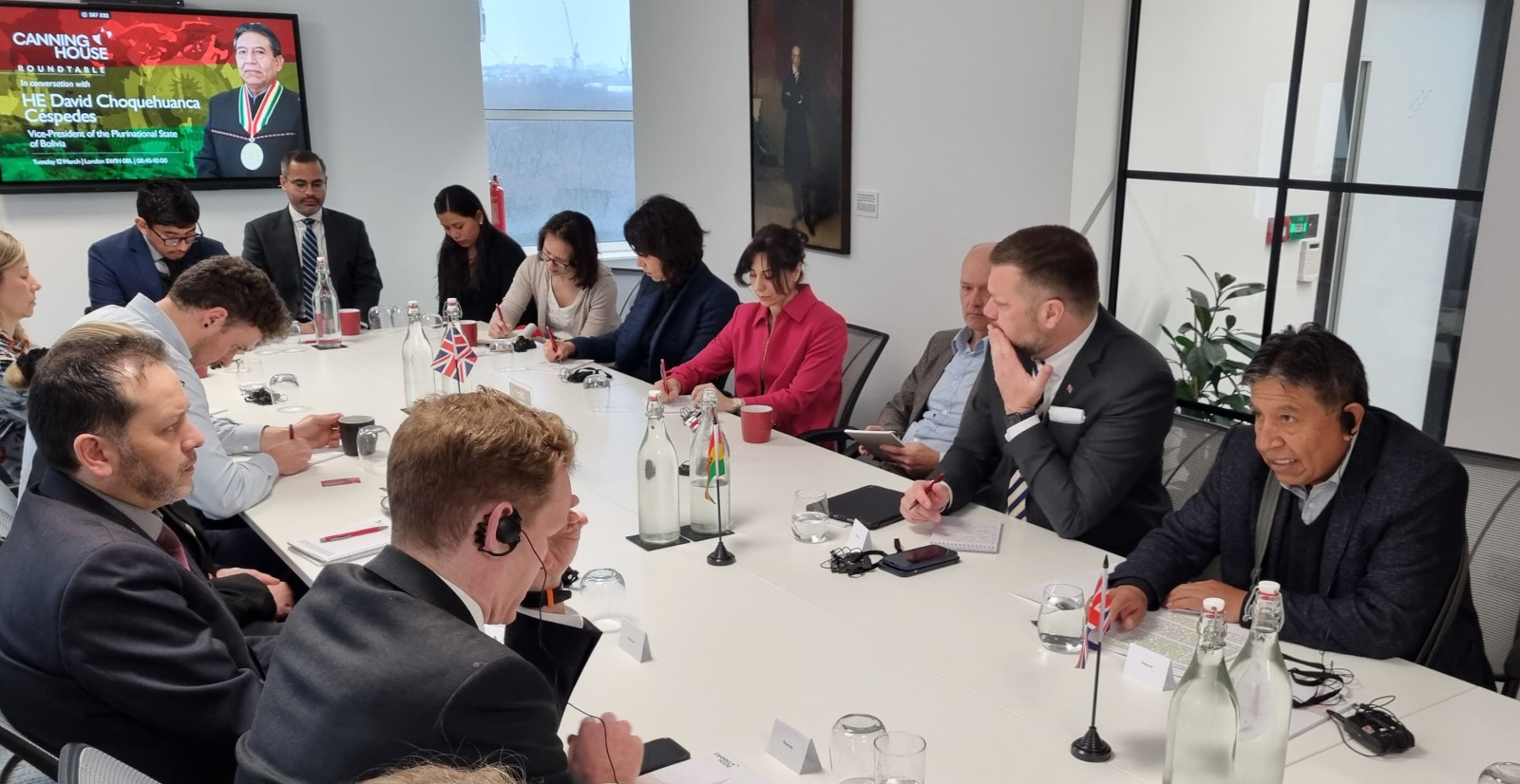 El vicepresidente David Choquehuanca en su visita a Londres. Foto: Vicepresidencia.