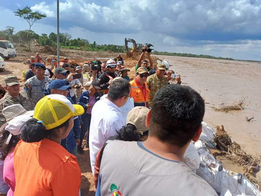 Expertos preparan explosivos para reencausar el río Grande y proteger a la comunidad de San Lorenzo 