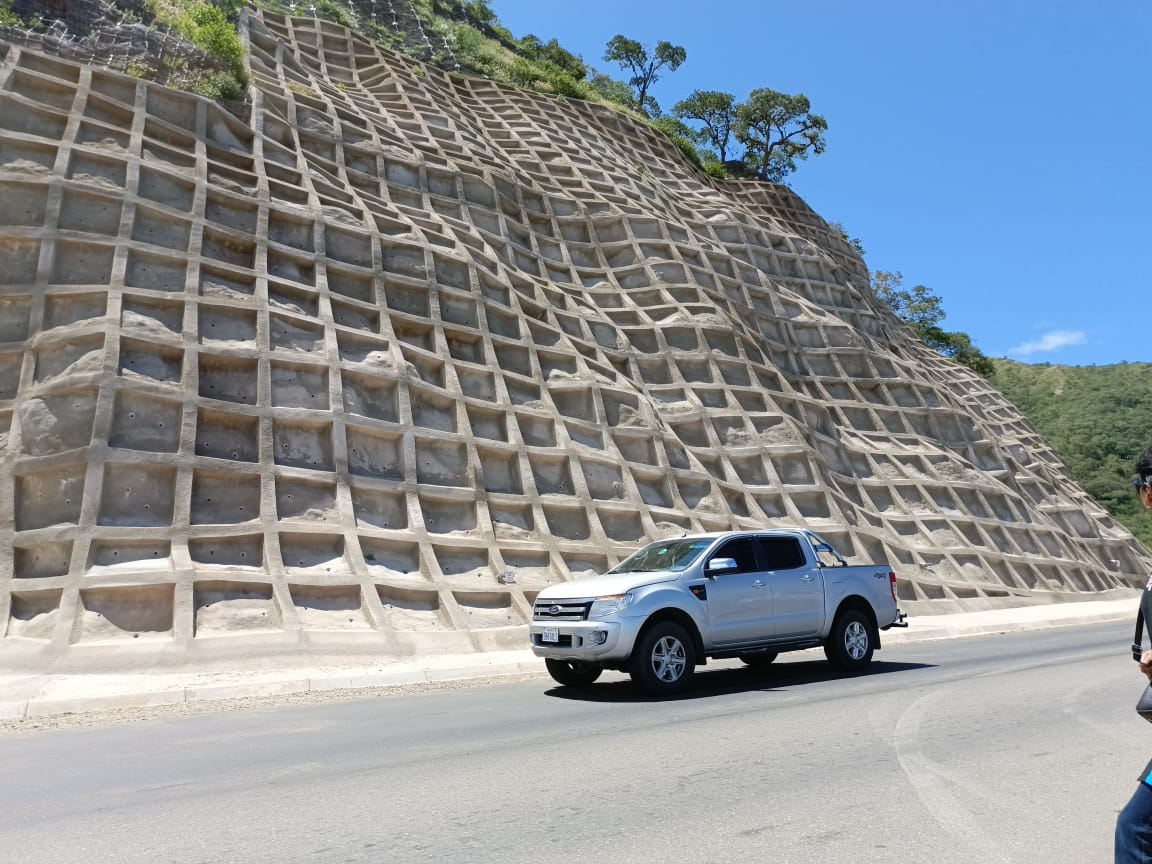 La tecnología japonesa utilizada en la construcción de muros de contención. Foto: ABI.