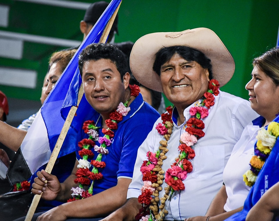 Senador “evista” Rejas admite que recibió llamadas y mensajes de “allegados” de postulantes a las judiciales